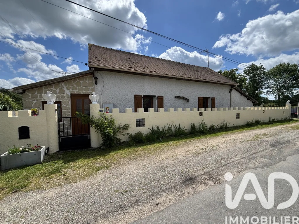 Exterior - House with Pool and Spa in Chantenay-Saint-Imbert