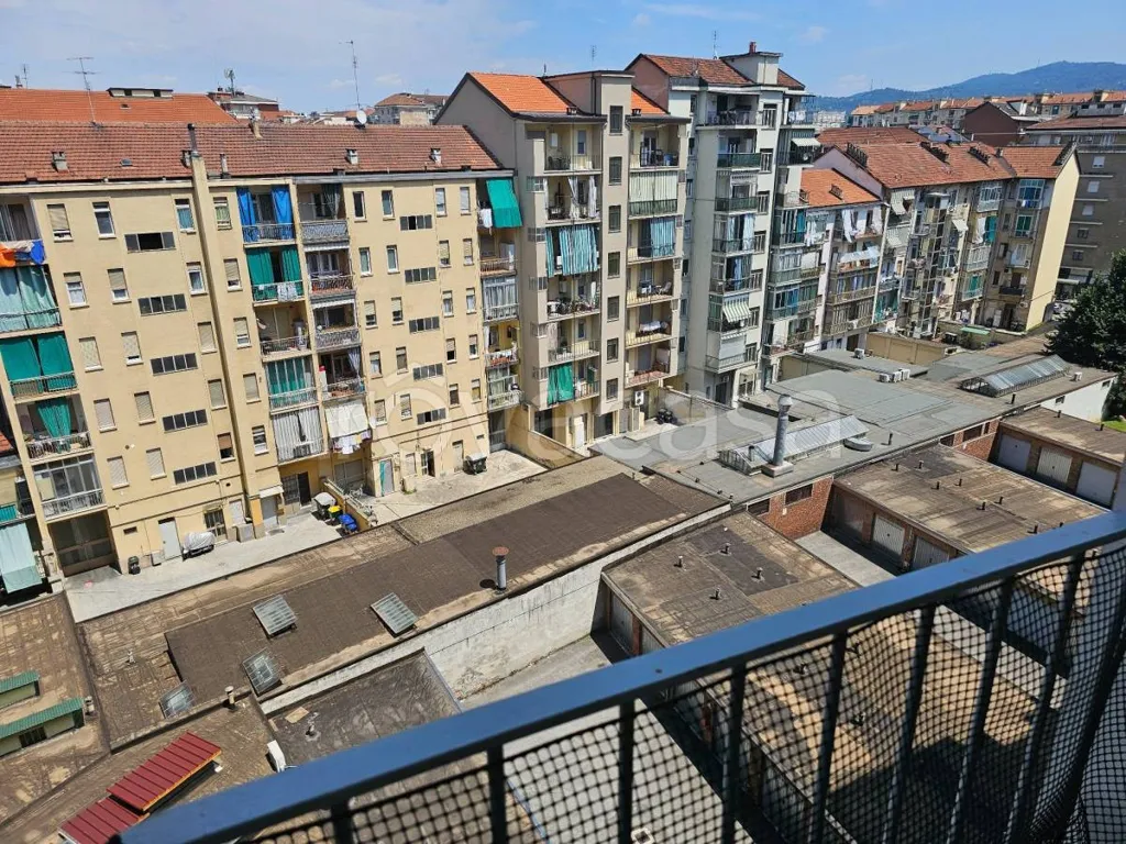 Balcon - Apartment with Balconies in Central Turin