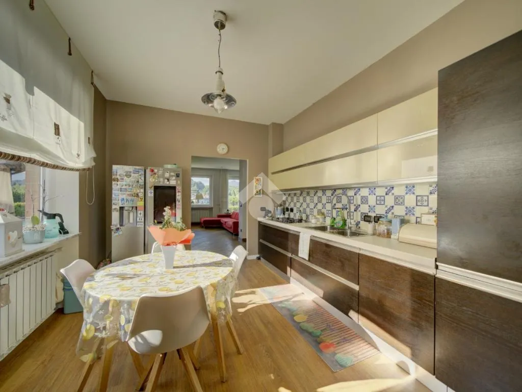 Salle à manger - Panoramic Villa with Pool in Reano