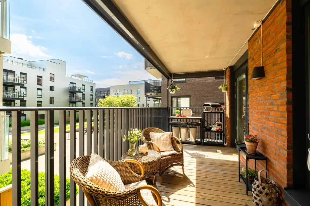 Balcon - Classical 3-Bed Flat with Balcony in St. Hanshaugen