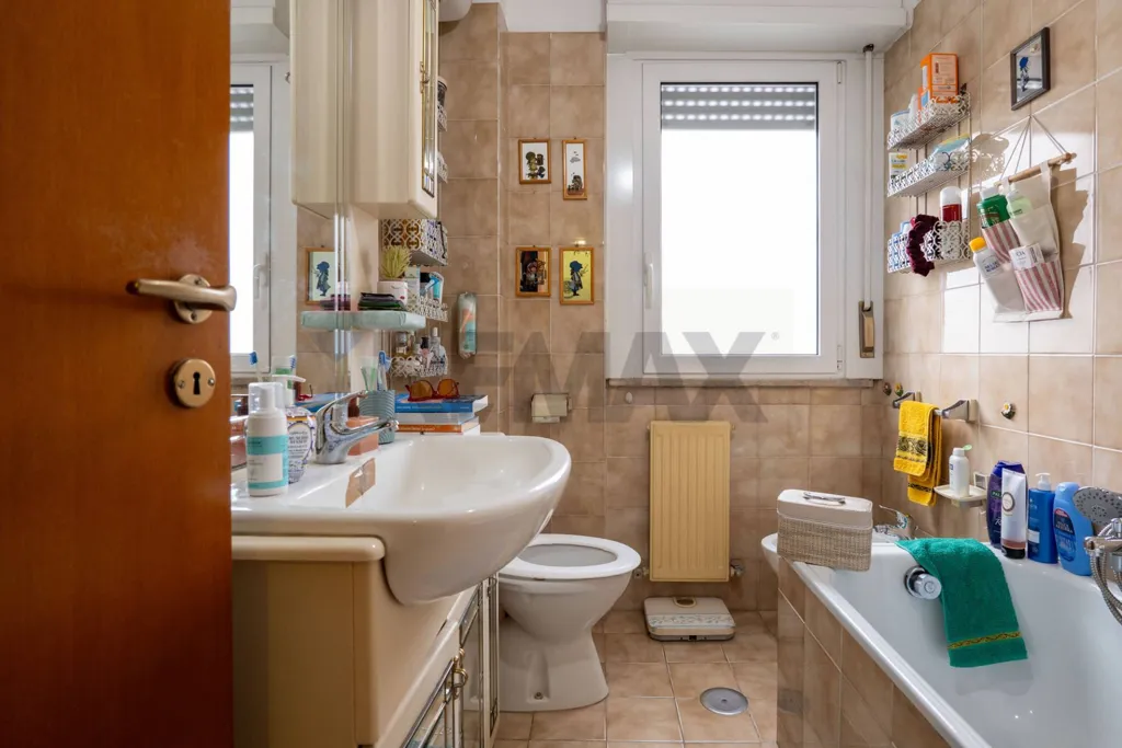 Salles de bain - Bright Apartment with Balcony in Rome