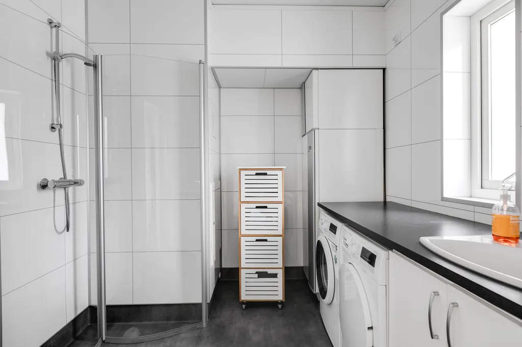 Bathrooms - Bostadsrättsparhus with Garden in Burlöv