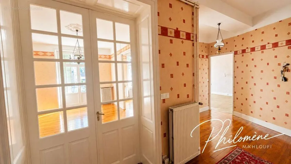 Esik - Characterful Apartment in Longuyon Centre