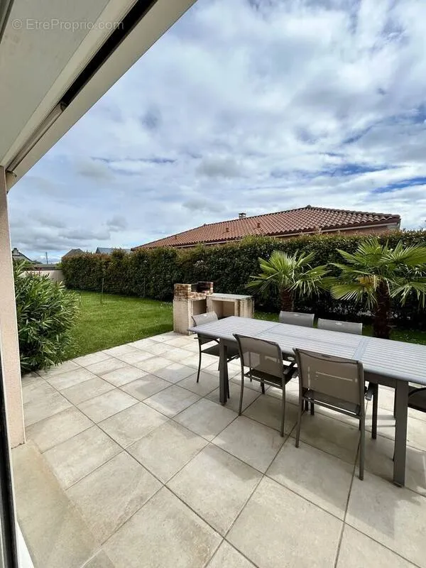 Terrass - Contemporary House with Pool in Bordères-sur-l’Échez