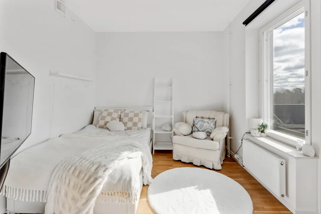 Bedrooms - Apartment with Balcony near Stockholm Centre