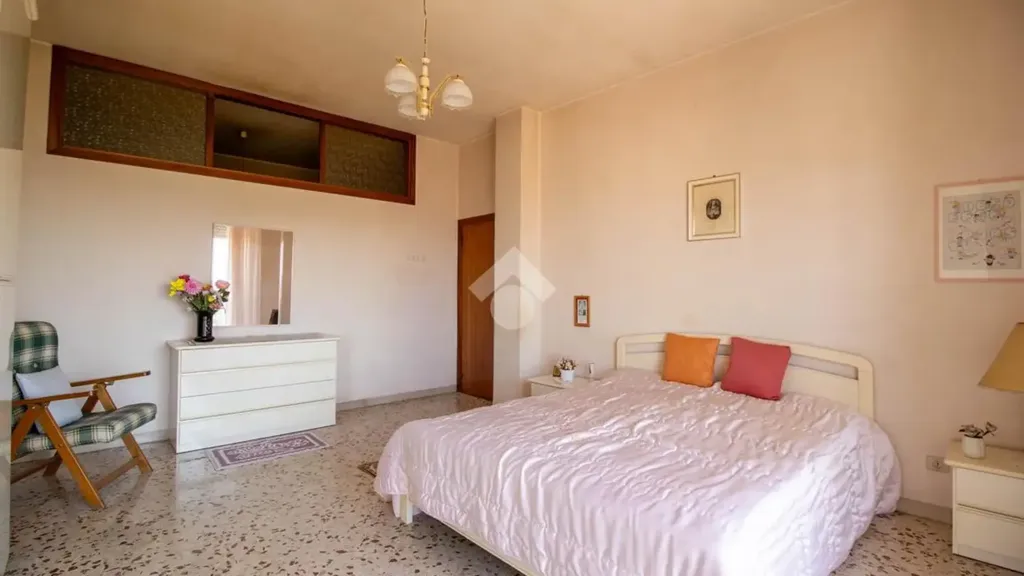 Chambres - Three-Bedroom Apartment with Balcony in Fermo