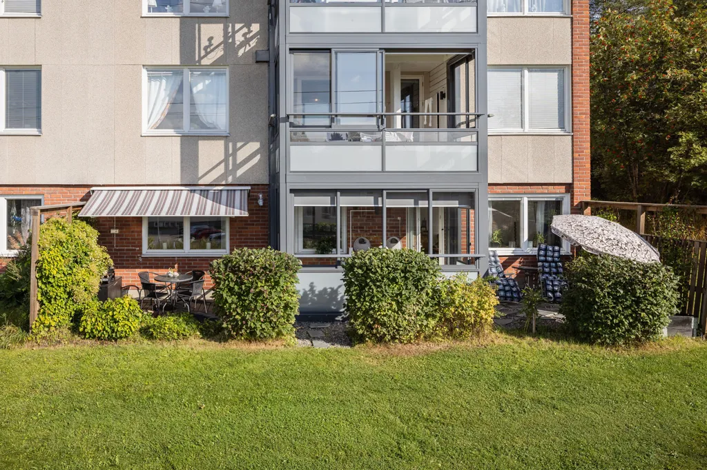 Välivaade - Apartment with Green Terrace in Sundsvall