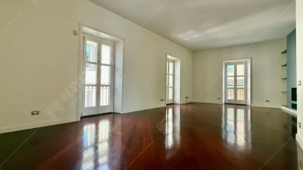 Elutuba - Luxury Flat with Four Exposures in Milan