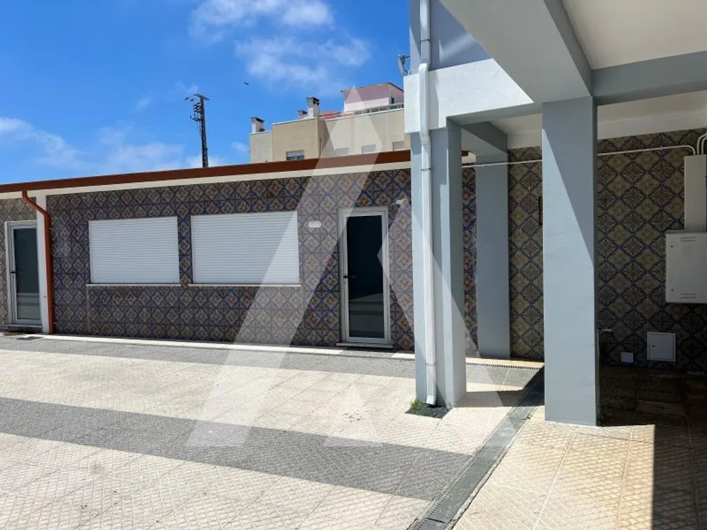 Terrass - Luxury Villa with Construction Feasibility in Aveiro