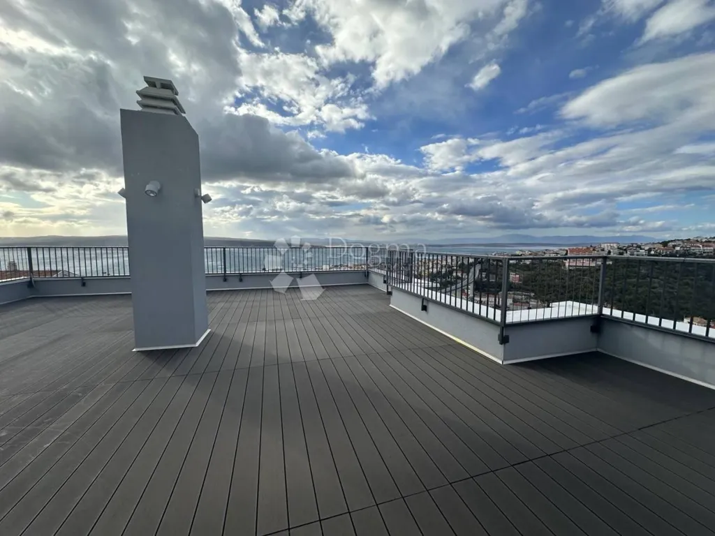 Terrazza - Penthouse with Rooftop Terrace in Crikvenica Centre