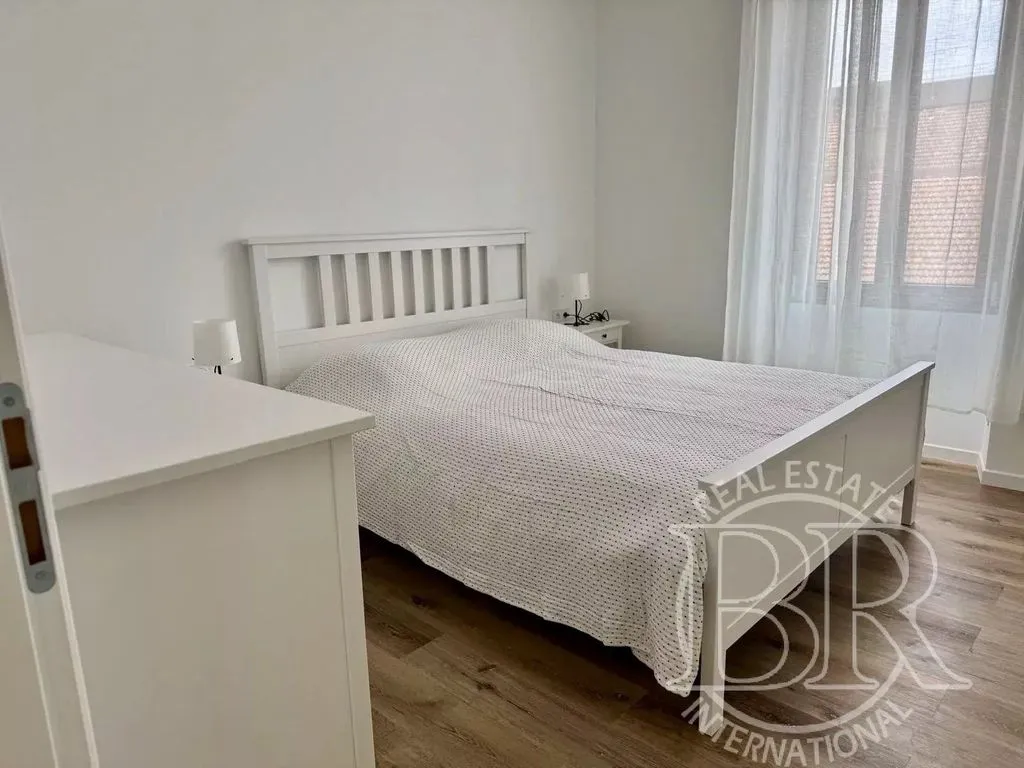 Chambres - Appartement Rénové avec Terrasse à Cannes