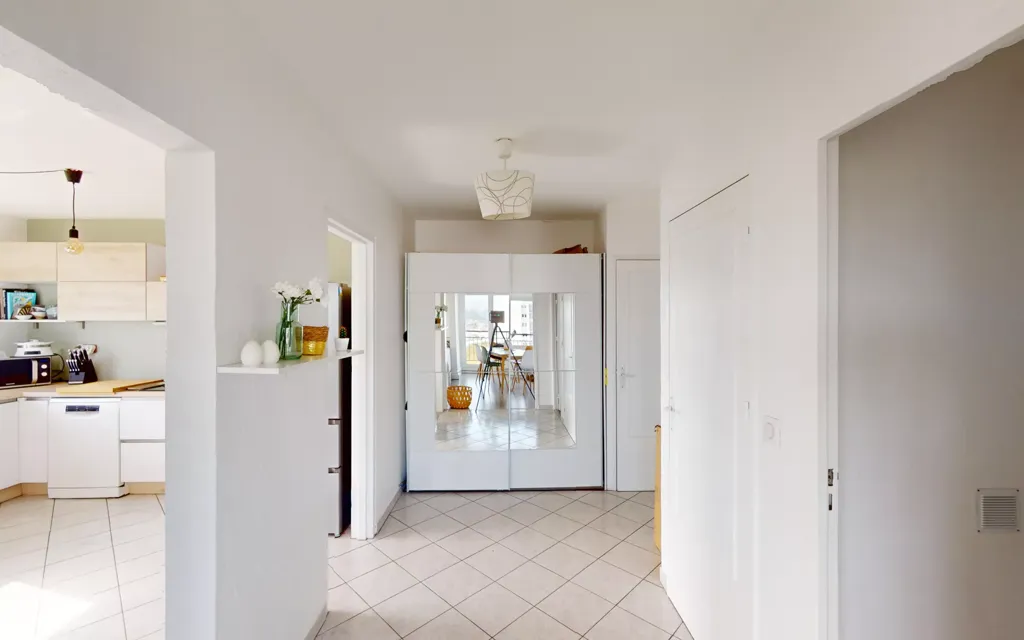 hallway_entrance