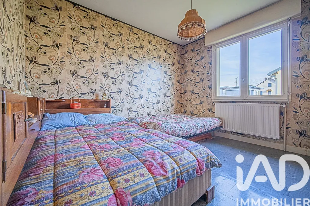 Chambres - Maison Traditionnelle avec Jardin à Verdun