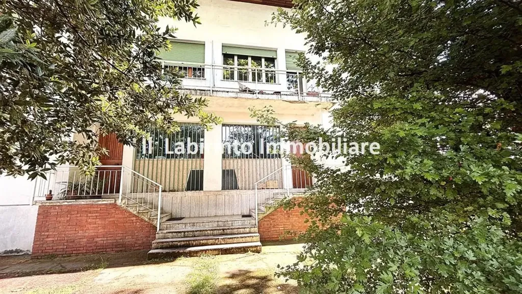 Välivaade - Bifamiliare with Private Garden in Faenza