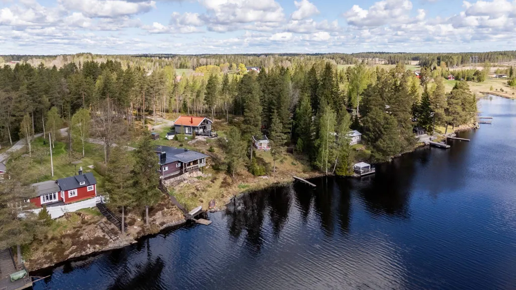 4-toaline maja asukohas Askersunds kommun
