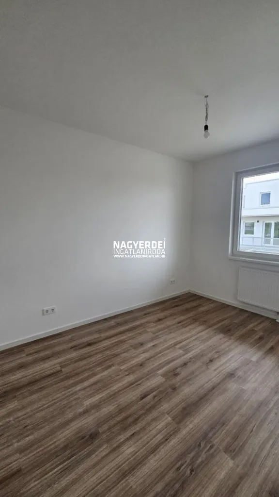 Stanze - Modern Panel Flat with Balcony in Debrecen