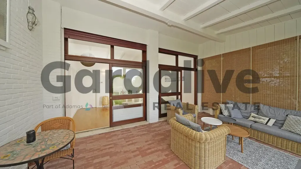 Terrass - Lakefront Bilocale with Garden in Sirmione