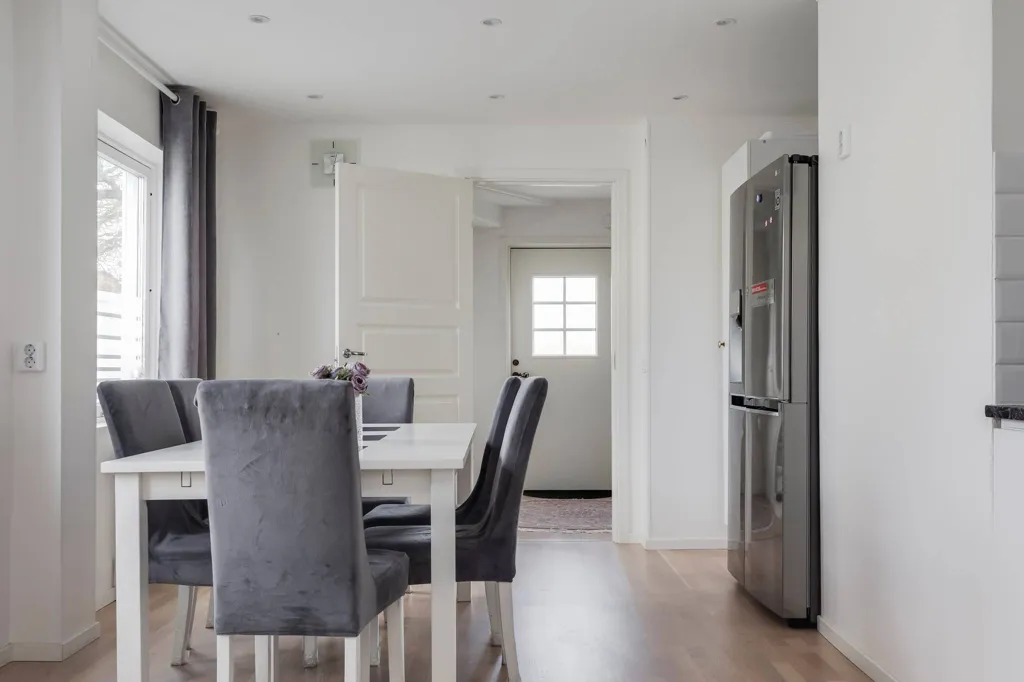 Söögituba - Spacious Villa with Garden in Örebro