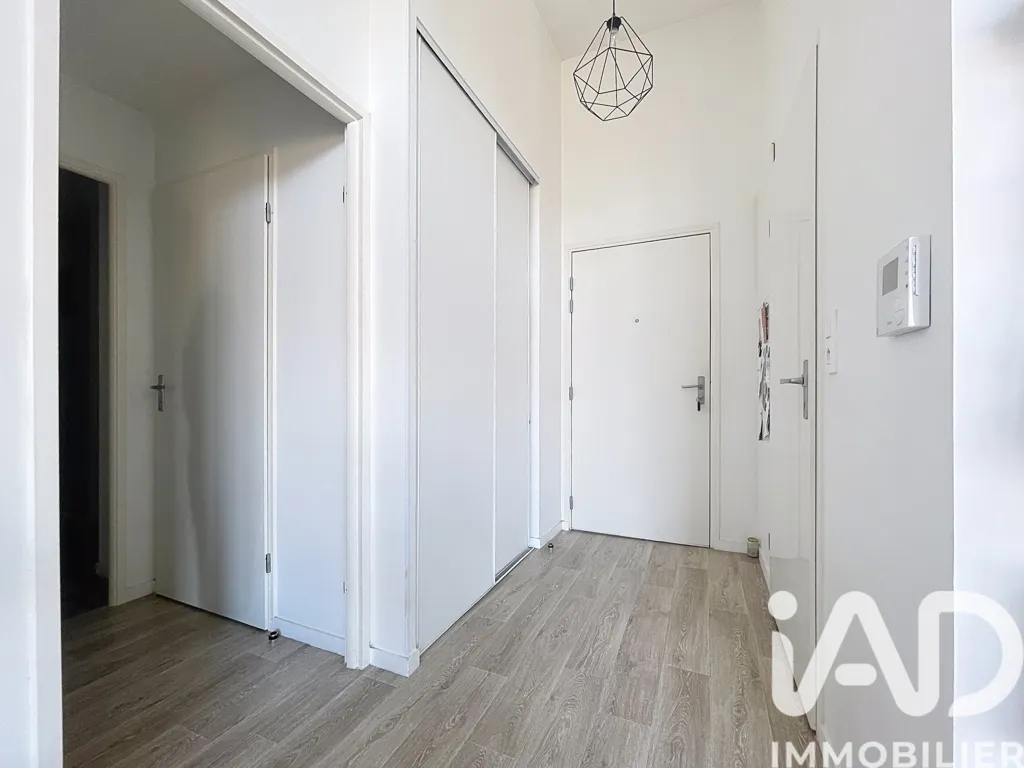 hallway_entrance