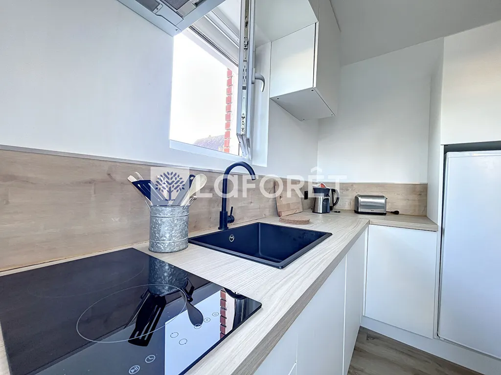 Cucina - Renovated Studio with Parking in Thouars
