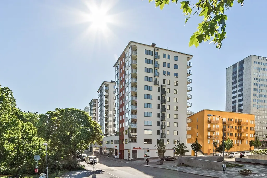 Välivaade - Modern 1-Bedroom Flat with West View in Vällingby