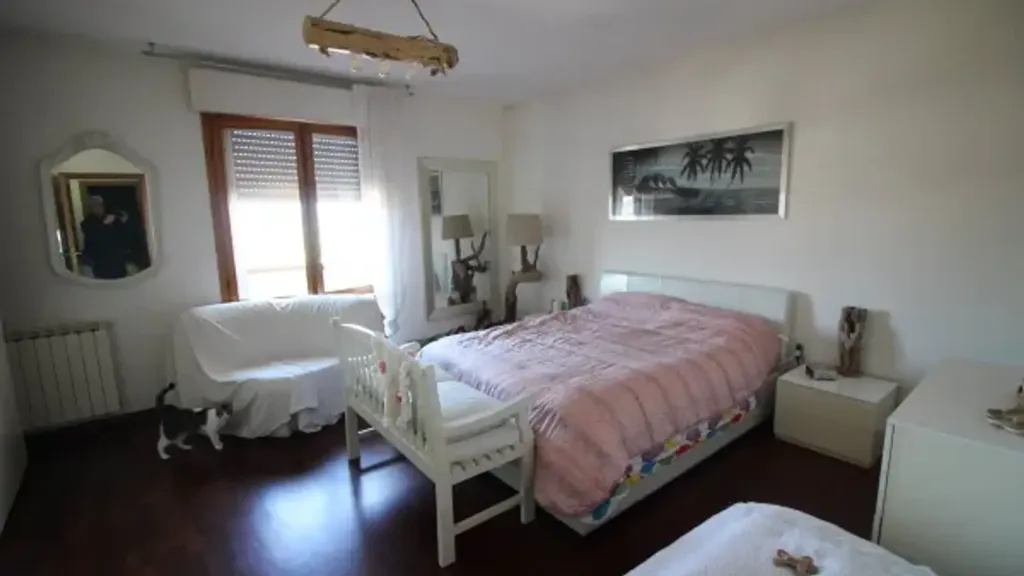 Magamistoad - Corner Villa with Garden in Montespertoli