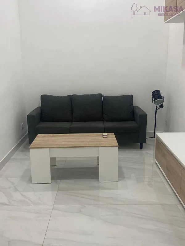 Elutuba - Ample Garden Flat in Móstoles