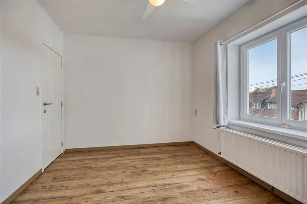 4 magamistoaga maja asukohas Court-Saint-Etienne