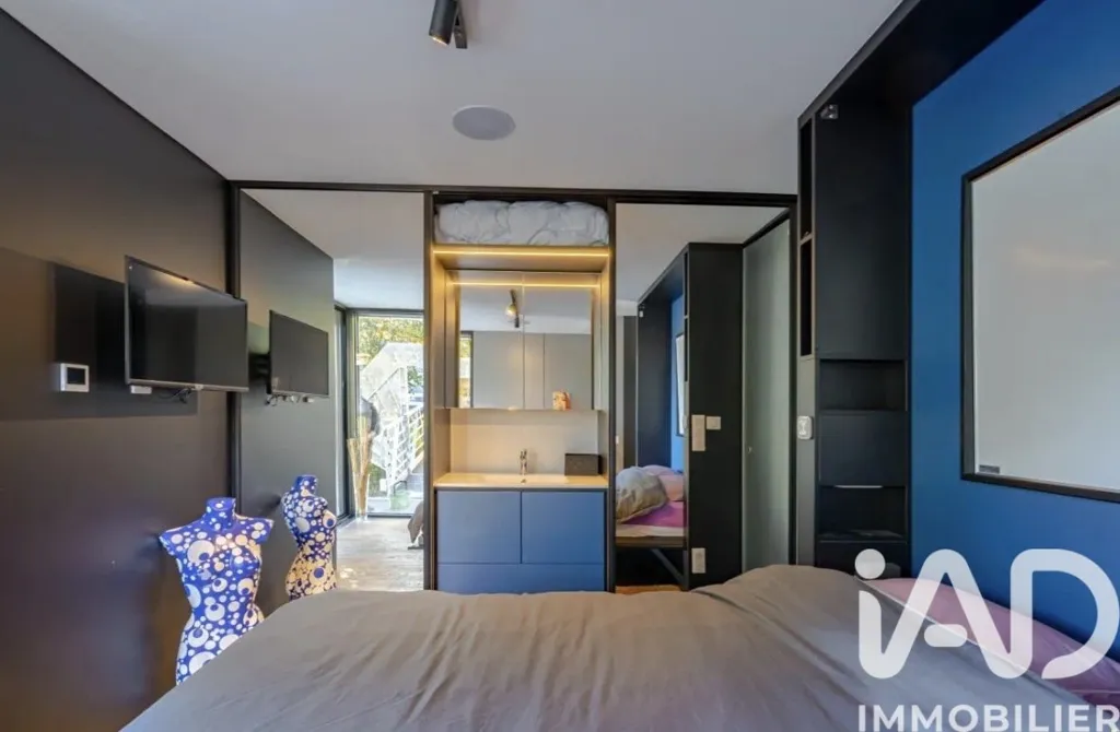 Magamistoad - Luxury Floating Home with River Access in Sarreguemines