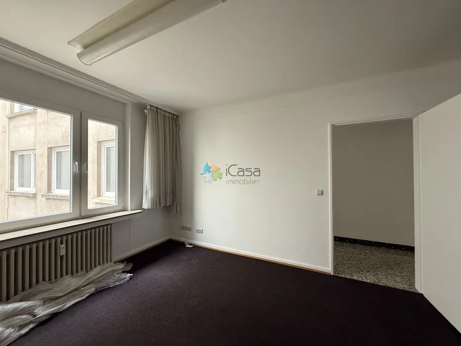 Pièces - Appartement avec Balcon au Centre de Luxembourg