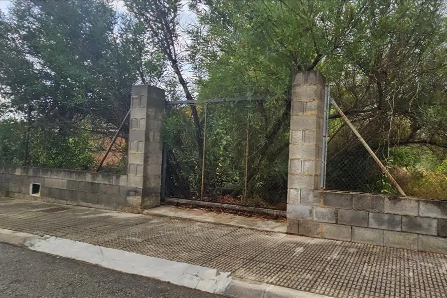 Aed - Urban Land with Demolition Plot in Beniarbeig