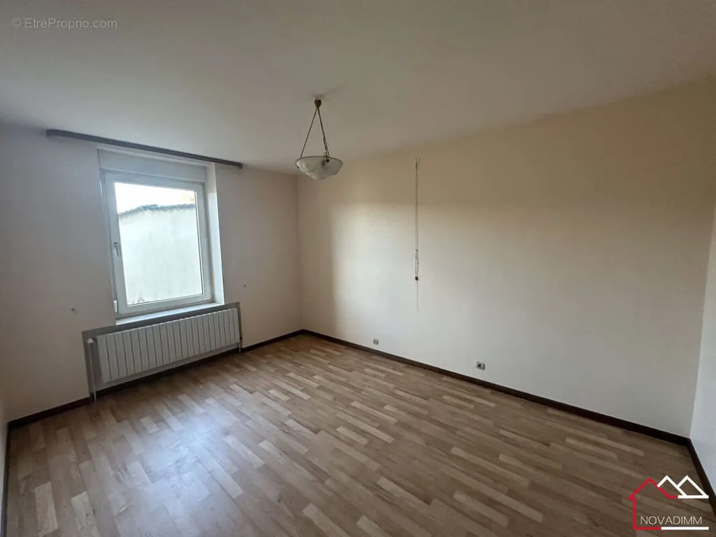 Maison 5 pièces à Longeville-Les-Saint-Avold