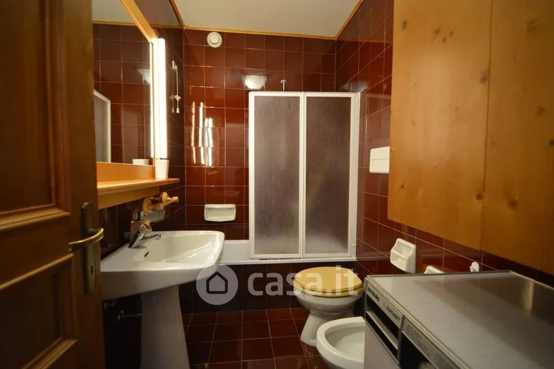 Salles de bain - Three-Bedroom Apartment with Balcony in Gallio