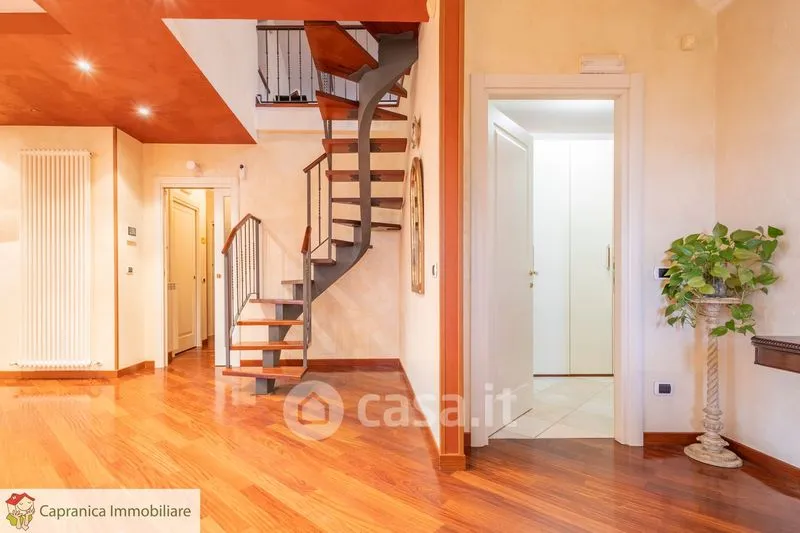 Pièces - Bifamiliar Villa with Private Garden in Capranica