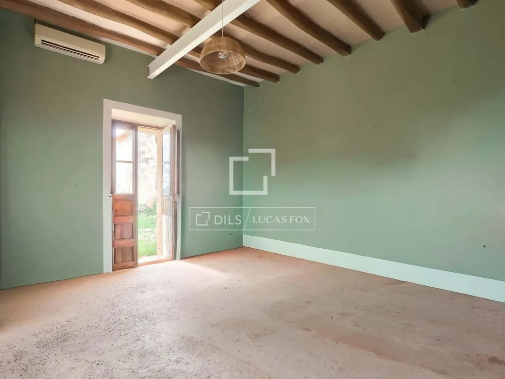 Pièces - Historic Estate with Equestrian Potential in Llucmajor
