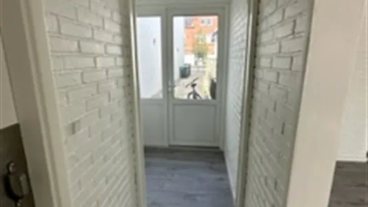 Esik - Office Space with Parking in Grindsted