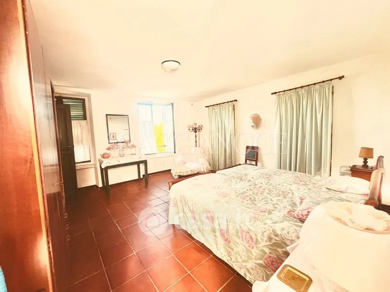 Chambres - Twin-Storey Apartment with Lake View in Netro