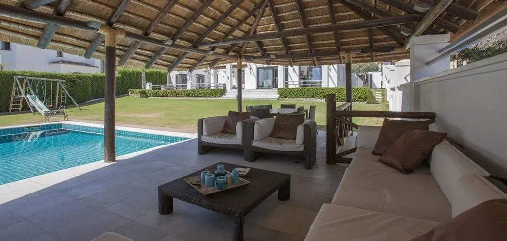 Piscine - Contemporary Villa with Hot-Tub in Marbella
