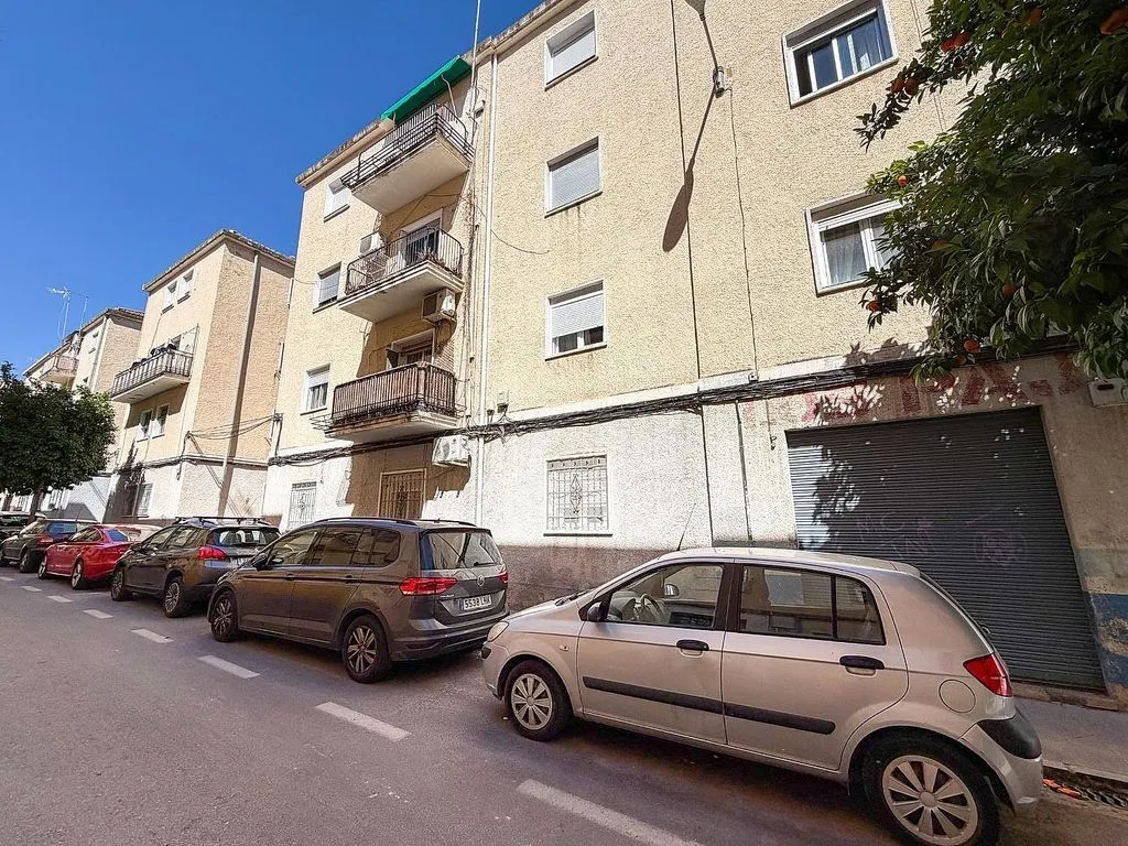 Välivaade - Ground Floor Flat with Patio in Granada Centre