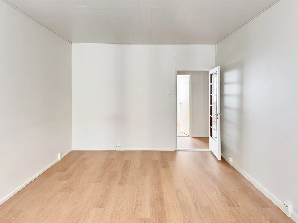 Toad - Modernised Flat with Balcony in Tampere Centre