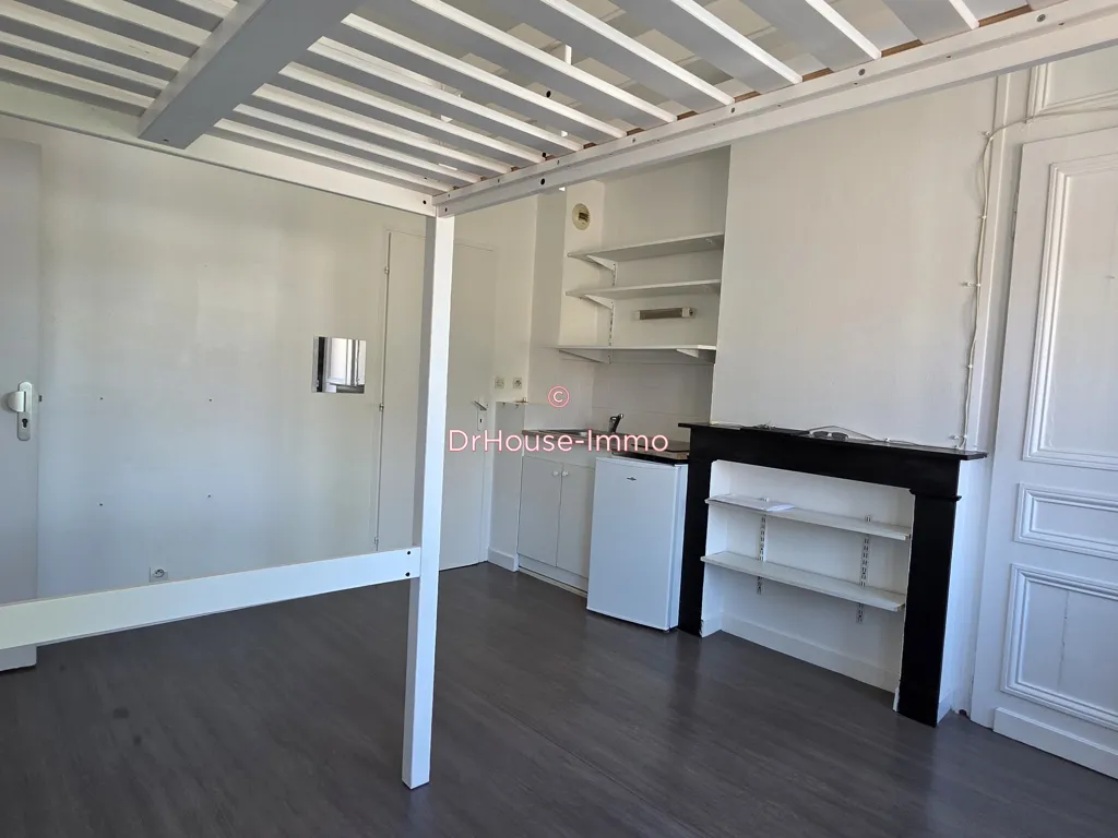 Rooms - Studio with Kitchenette in Saint-Michel, Lille