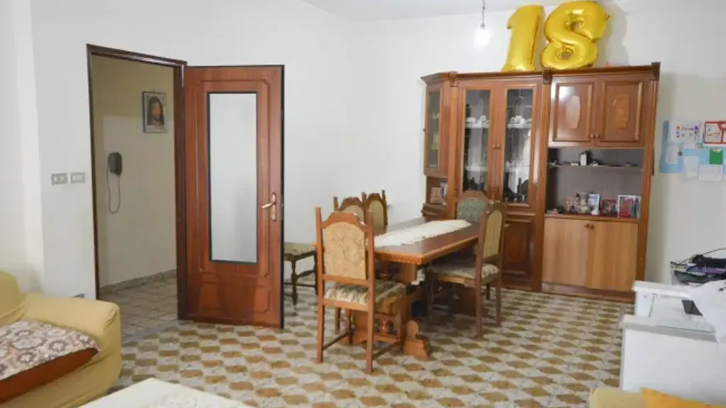 Söögituba - Spacious Apartment with Balcony in Crosia