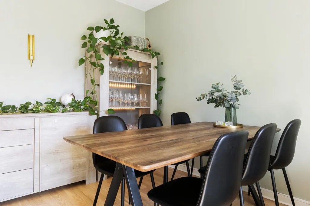 Söögituba - Apartment with Balcony in Sundbyberg