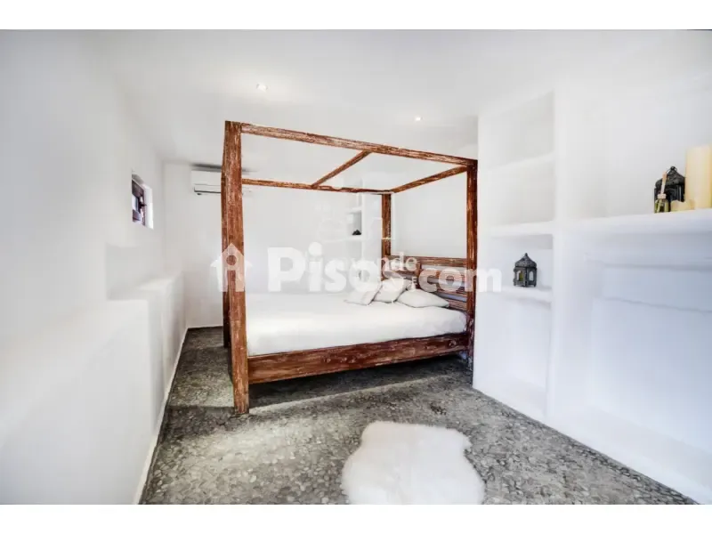 Bedrooms - Villa with Sea Views in Cap Martinet