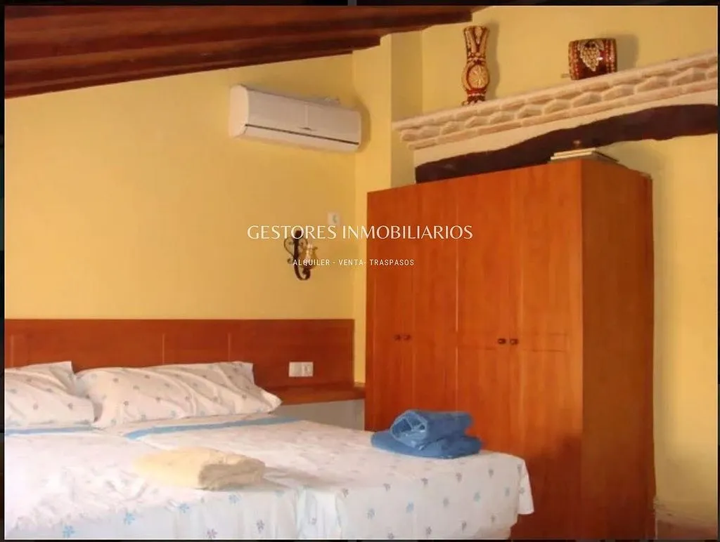 Bedrooms - Rural House with Pool in Palomar