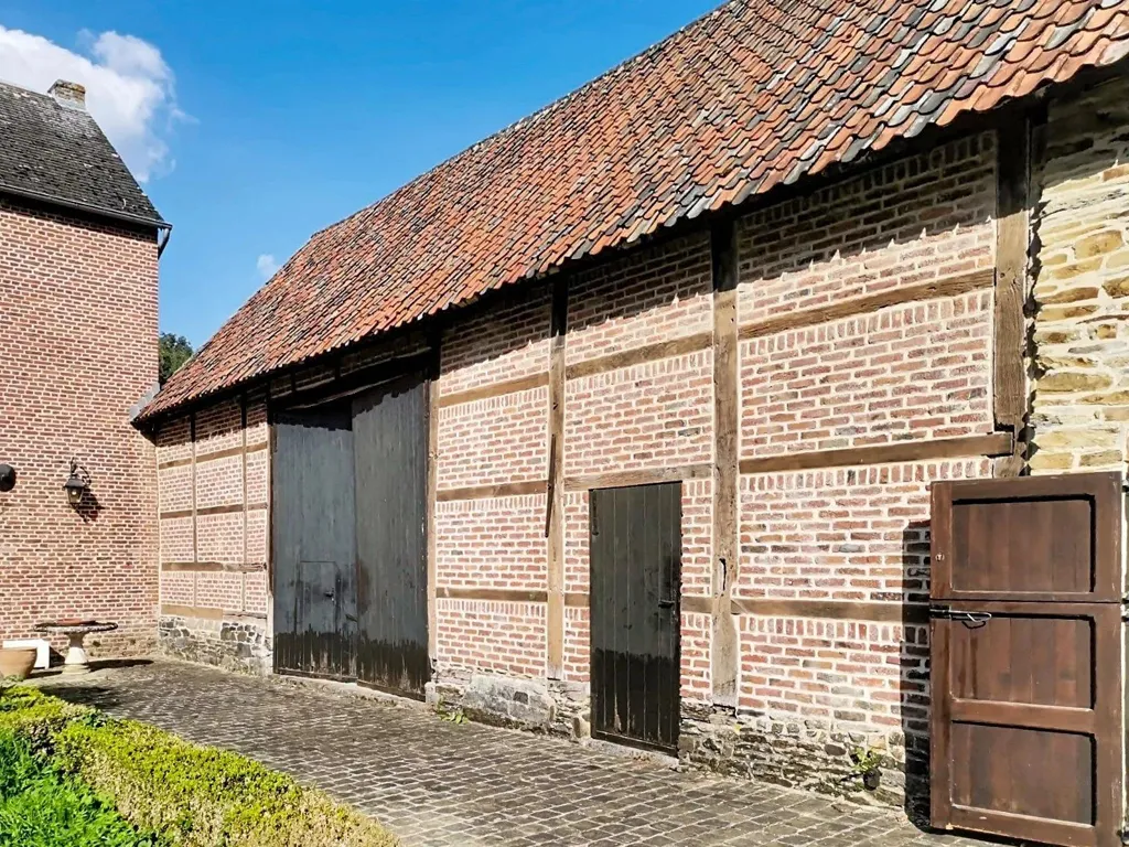 Jardin - Moulin Historique avec Machinerie à Huccorgne