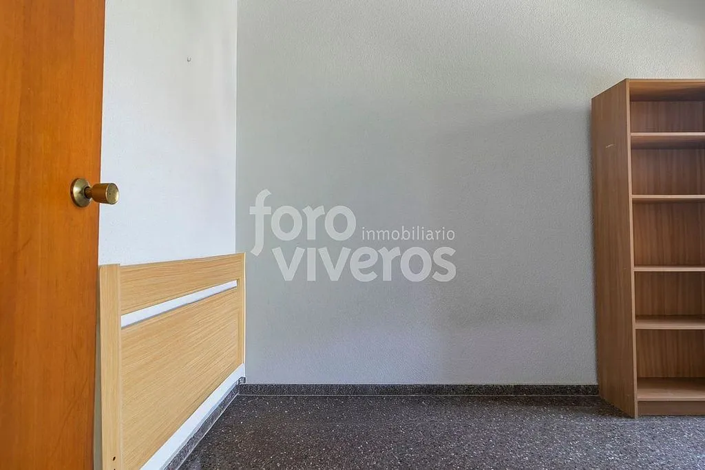 Rooms - Apartment with Balcony and Lift in La Carrasca