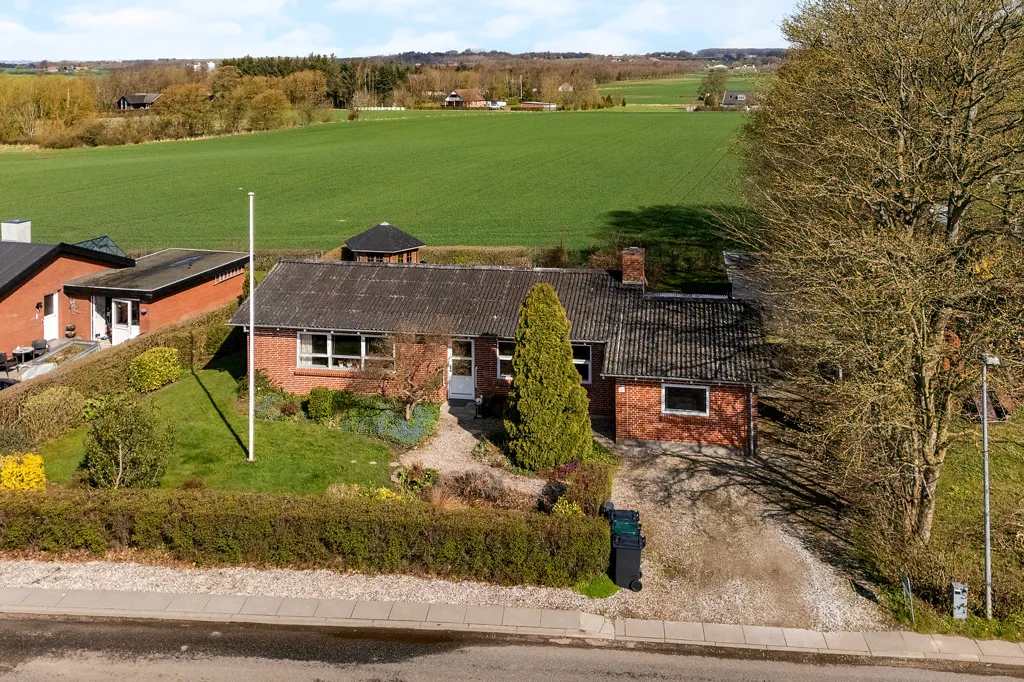 Aerial - 5-room house in Hammel