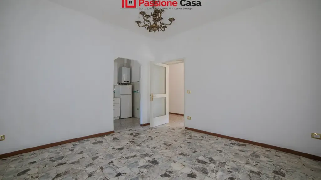 Pièces - Independent House with Two Units in Parma