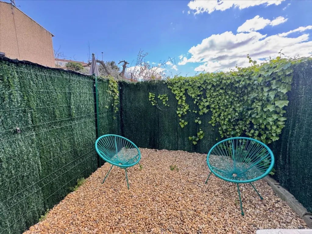 Giardino - 2-Bedroom Apartment near Polygone, Béziers